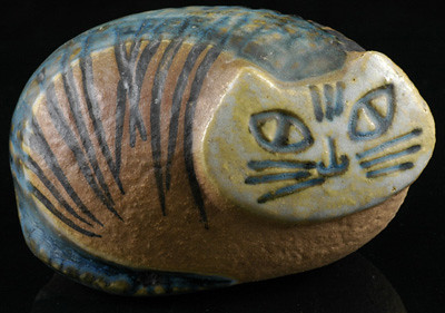 pottery cat mannerism