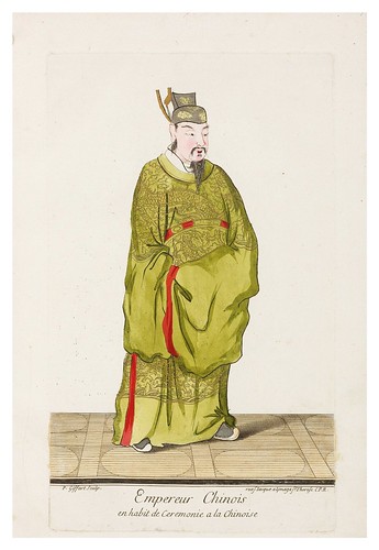 Emperador chino en vestimenta de ceremonia