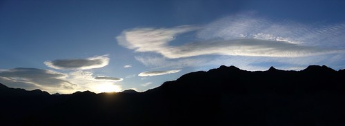 日出．玉山山脈