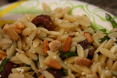 Orzo salad (with pine nuts)