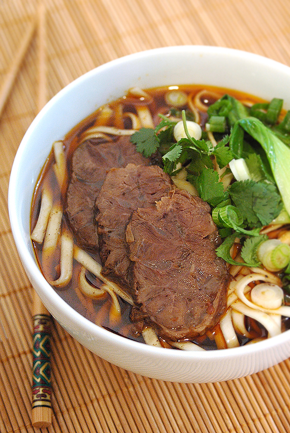 Chinese Beef Noodle Soup 牛肉麵