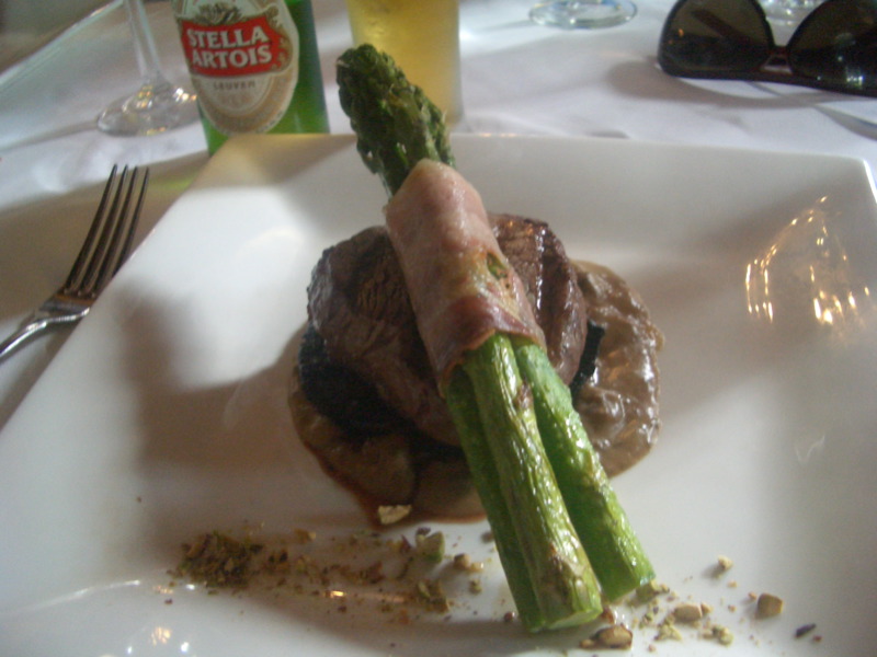 Beef fillet, prosciutto wrapped asparagus