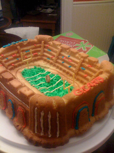 Super Bowl Cake by acaben.