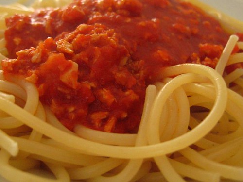 spaghetti al ragù di soia