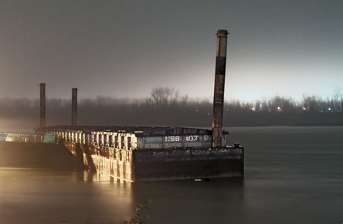 Barge on the Missouri River, in Saint Charles, Missouri, USA.jpg