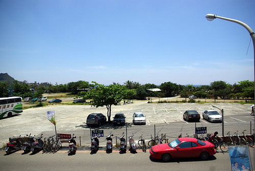 Kenting - view of the parking on Monday morning