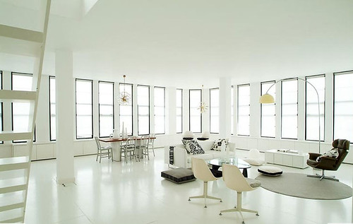 Modern Minimalist Apartment Interior in Black and White Furniture