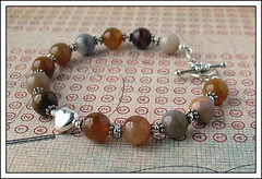 With love (wood agate)