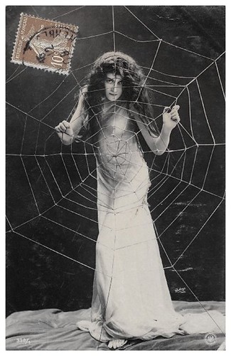 Gothic Lady Spiderweb (by Bohemiart)
