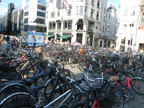 Parking for bikes 自行车停放处 by SaraXG.