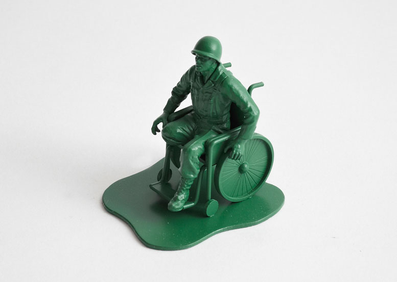 dorothy_0025b-casualties-of-war-toy-soldiers1