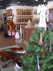 Violin+Tailpiece+Tree+Ornament