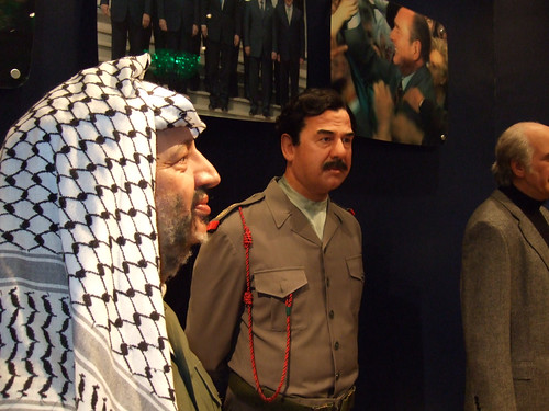 تماثيل الشمع للرئيس القائد صدام حسين في متاحف العالم 2118436598_baf8f68027