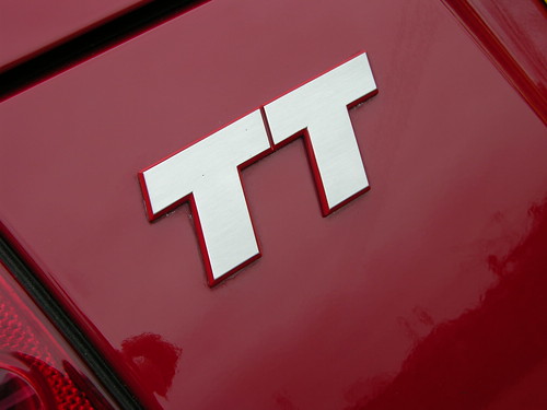 Audi Tt Red. MG TF 160 middot; Audi
