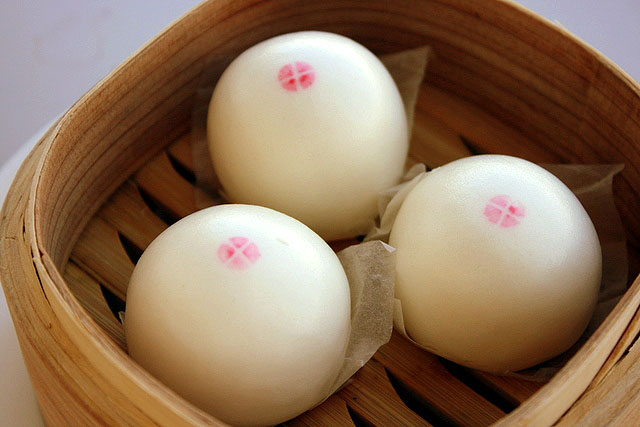 Steamed Lotus Paste Bun with Egg Yolk