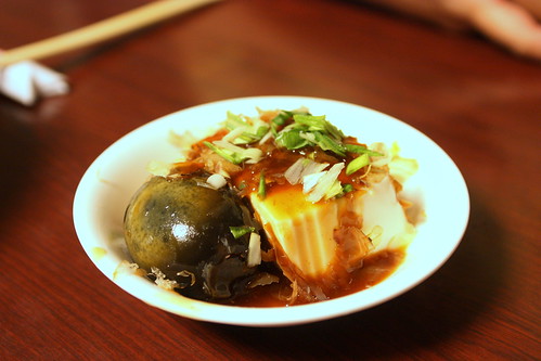 Thousand Year Egg with Tofu (皮蛋豆腐)