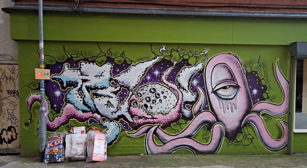 manchester graffiti octopus
