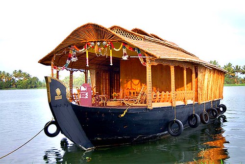 boathouse in kerala. houseboats kerala