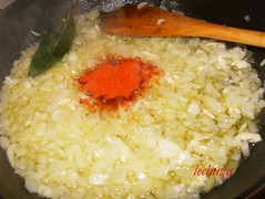 mejillones en salsa marinera-añadir pimentón