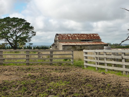 Farm house by wildwombat1