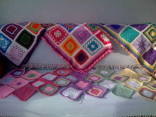They keep a comin!' Colourful Squares across the miles from Puerto Rico! Thank you Damaris! www.suesfavouritethings.blogspot.com If you'd like to join in the fun! I'm making 'Sunshine Blankets' for the Elderly.