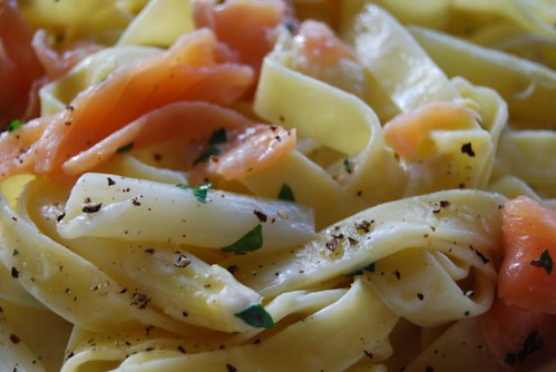 pasta met asperges en zalm