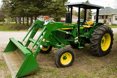 John Deere 2130 Tractor