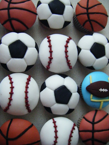 Ball cupcakes