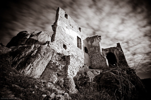 The Dark Ruins of Dürnstein
