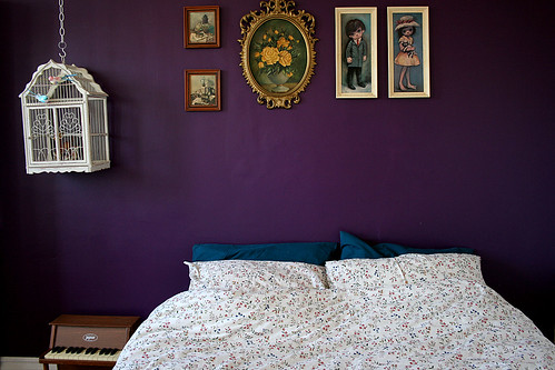 purple wall bedroom-interior-design