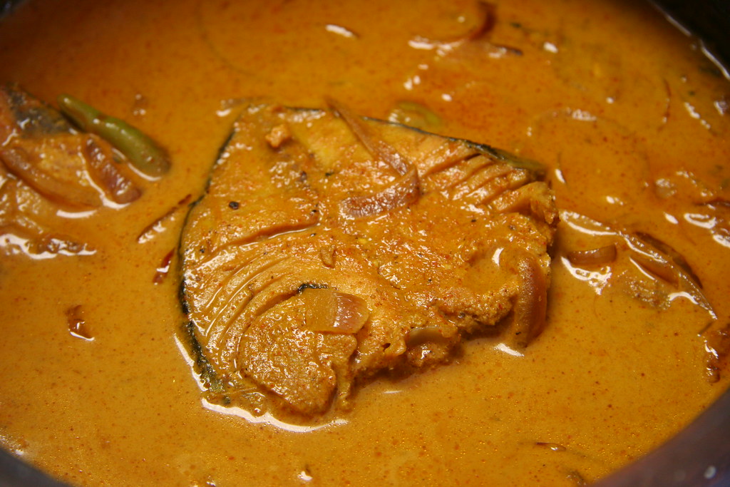 Kerala Fish Curry | Priyu.com - Salsa..Samosa..& Smore
