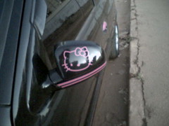 O carro da Hello Kitty - detalhe