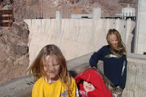 Some serious wind on Hoover Dam 