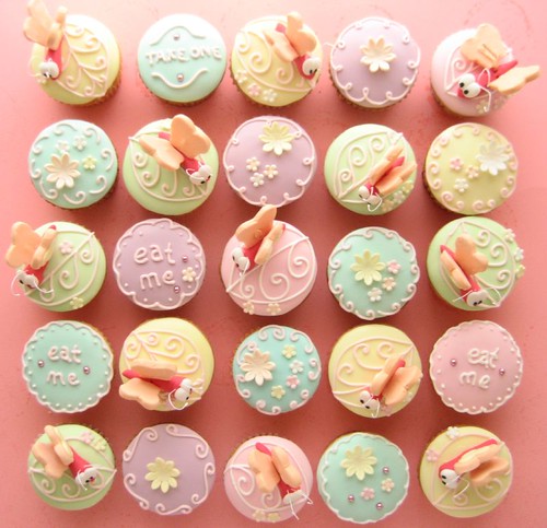 cupcakes images pictures. inspired cupcakes! ..its a