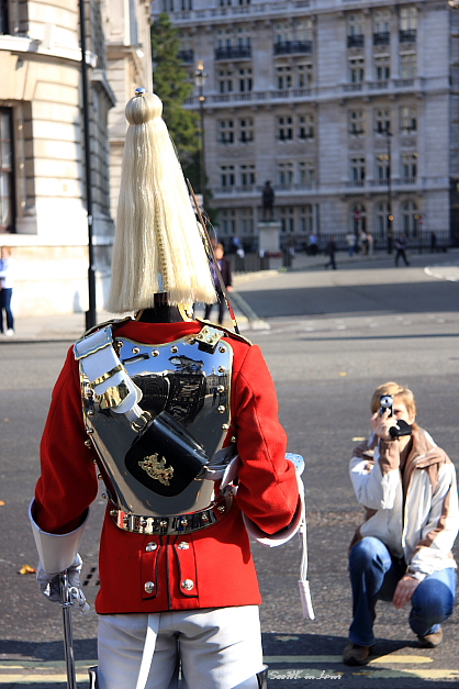 Guard @ London