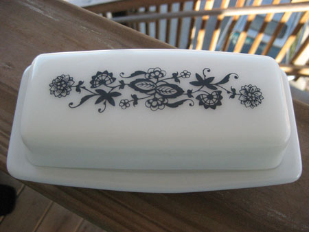 Pyrex Old Town Butter Dish