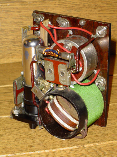 Very small homebrew one tube regenerative radio. 1920's. Anyone can see this photo All rights reserved. Uploaded on Oct 31, 2007