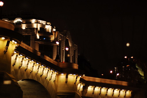 Pont Neuf at night