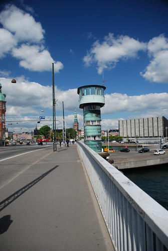 Knippelsbro - Modernist bridge design and the Danish National Bank in the background