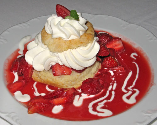 Louisiana Strawberry Shortcake