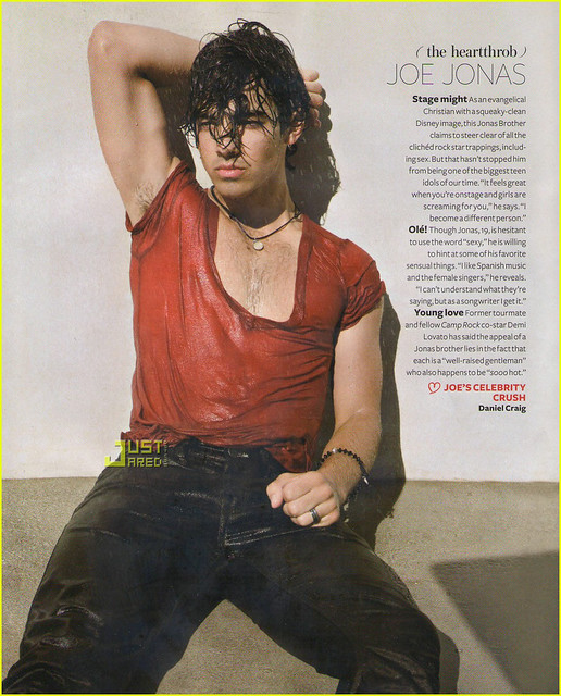 Joe Jonas...soaking wet by summernags