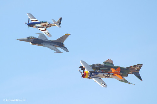 Airplane picture - Heritage Flight