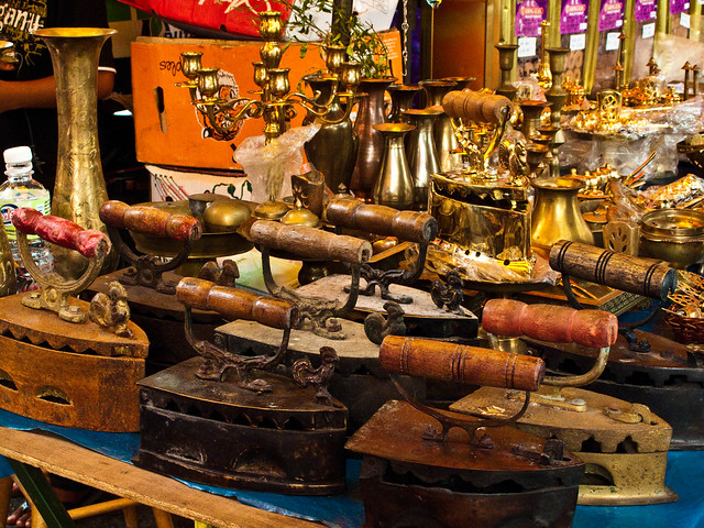 IMG_0629 Antique Irons， Flea market , Penang , 古董熨斗，槟城跳蚤市场