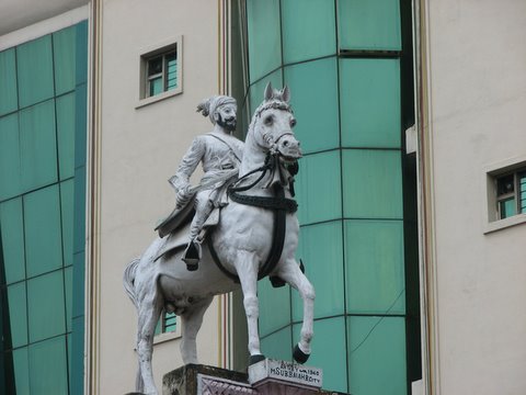 shivaji statue J C Road 021007