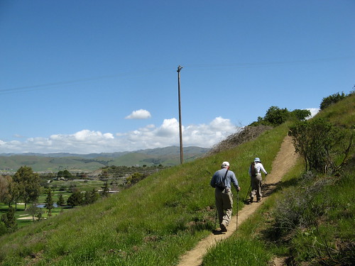 Hikers on Santa Teresa's Ohlone Trail