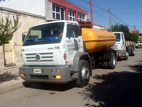 Camiones 0 km. presentados por la Municipalidad de Hernando