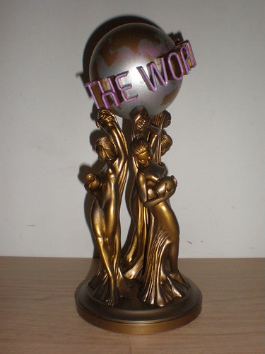 Allysongeyer designs: the world is yours statue