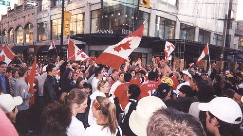 What happens when the Canadian men's ice hockey team wins gold at the 2002 Winter Olympics