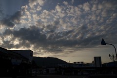 早朝のJR敦賀駅