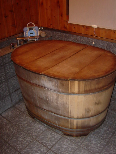 J &amp; J's amazing wooden bath